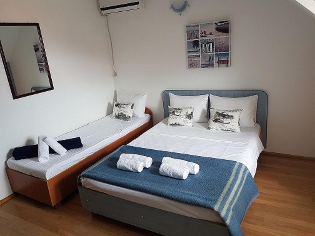 Pensiunea Casa Johnelly Costinesti Buitenkant foto
