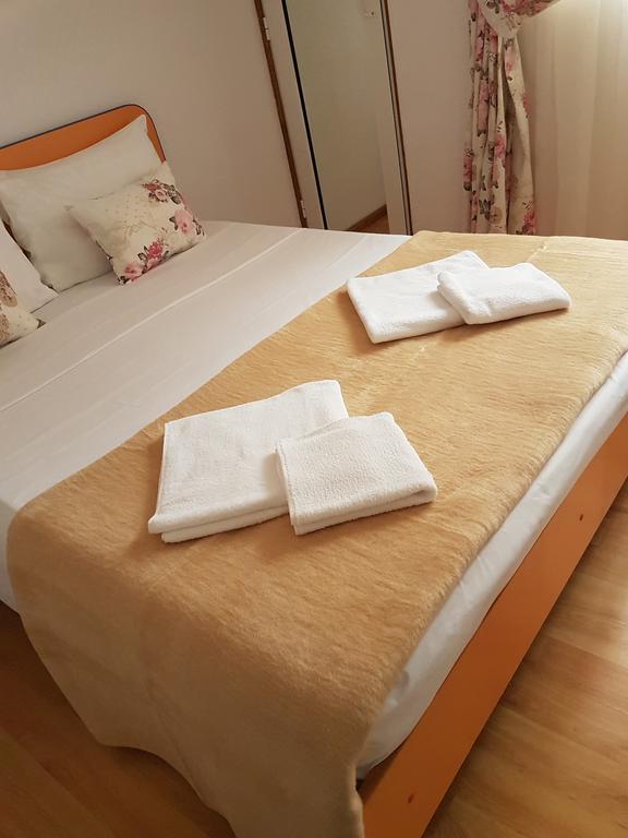 Pensiunea Casa Johnelly Costinesti Buitenkant foto