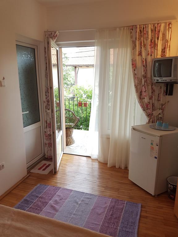 Pensiunea Casa Johnelly Costinesti Buitenkant foto