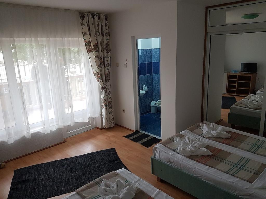 Pensiunea Casa Johnelly Costinesti Buitenkant foto